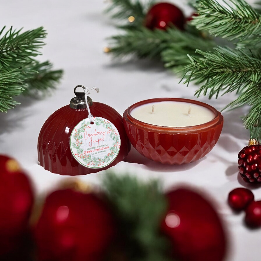 Cranberry Juniper (Red Ornament Candle)